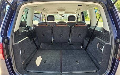 Volkswagen Sharan II, 2021 год, 2 410 000 рублей, 19 фотография