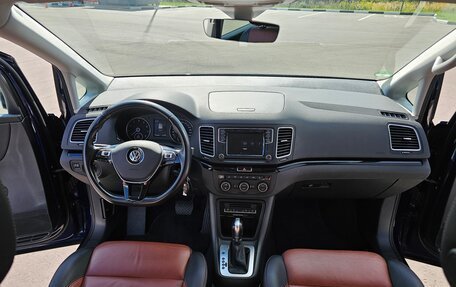 Volkswagen Sharan II, 2021 год, 2 410 000 рублей, 29 фотография