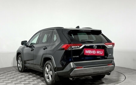 Toyota RAV4, 2021 год, 2 830 000 рублей, 7 фотография