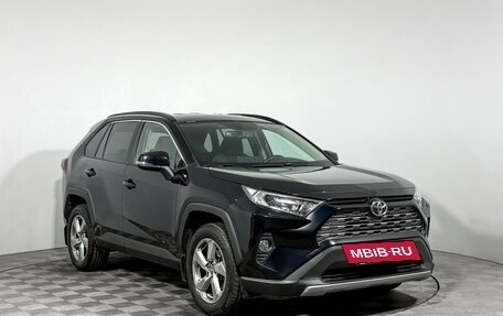 Toyota RAV4, 2021 год, 2 830 000 рублей, 3 фотография