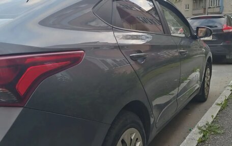Hyundai Solaris II рестайлинг, 2018 год, 1 200 000 рублей, 4 фотография