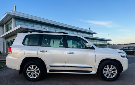 Toyota Land Cruiser 200, 2020 год, 8 397 000 рублей, 4 фотография