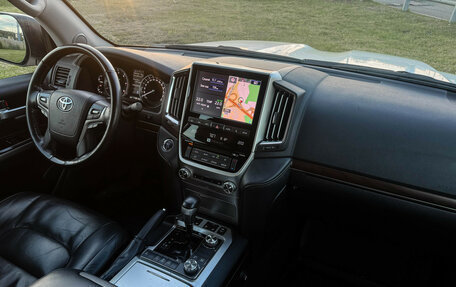 Toyota Land Cruiser 200, 2020 год, 8 397 000 рублей, 9 фотография