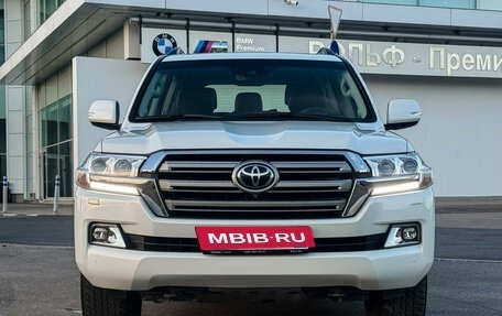 Toyota Land Cruiser 200, 2020 год, 8 397 000 рублей, 2 фотография