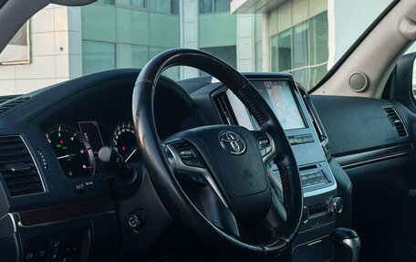 Toyota Land Cruiser 200, 2020 год, 8 397 000 рублей, 13 фотография