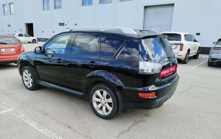 Mitsubishi Outlander III рестайлинг 3, 2010 год, 1 153 000 рублей, 2 фотография