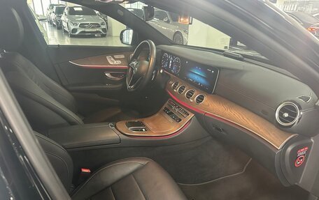 Mercedes-Benz E-Класс, 2023 год, 9 фотография