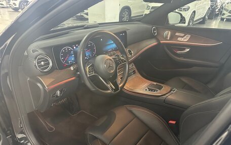 Mercedes-Benz E-Класс, 2023 год, 10 фотография