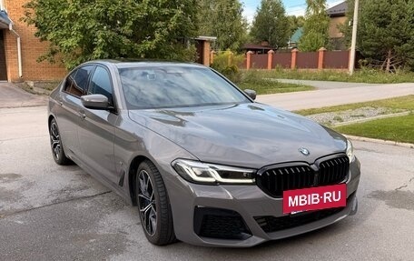 BMW 5 серия, 2020 год, 5 100 000 рублей, 2 фотография