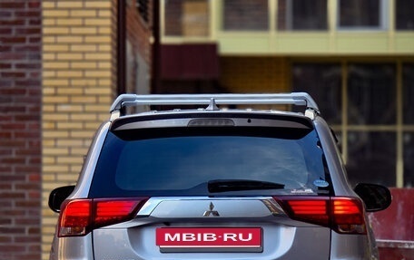 Mitsubishi Outlander III рестайлинг 3, 2017 год, 2 740 000 рублей, 28 фотография