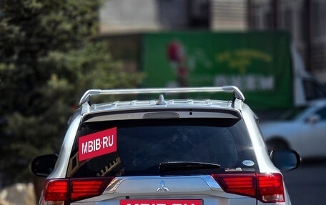 Mitsubishi Outlander III рестайлинг 3, 2017 год, 2 740 000 рублей, 33 фотография