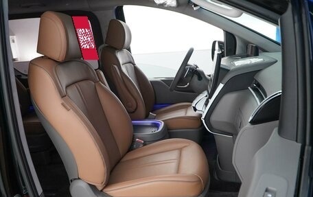 Hyundai Staria, 2024 год, 7 288 888 рублей, 10 фотография
