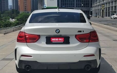 BMW 1 серия, 2023 год, 1 500 000 рублей, 4 фотография