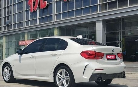 BMW 1 серия, 2023 год, 1 500 000 рублей, 3 фотография