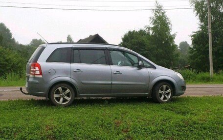 Opel Zafira B, 2011 год, 1 000 000 рублей, 7 фотография