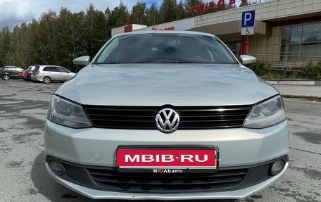 Volkswagen Jetta VI, 2011 год, 835 000 рублей, 1 фотография