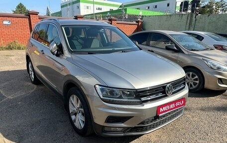 Volkswagen Tiguan II, 2017 год, 2 200 000 рублей, 1 фотография