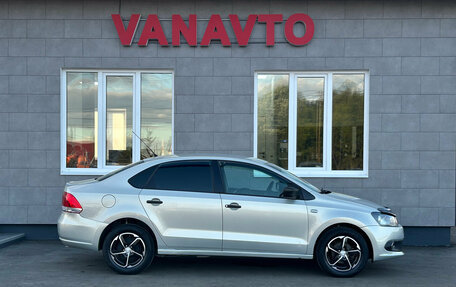 Volkswagen Polo VI (EU Market), 2011 год, 690 000 рублей, 4 фотография