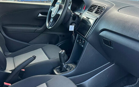 Volkswagen Polo VI (EU Market), 2011 год, 690 000 рублей, 12 фотография