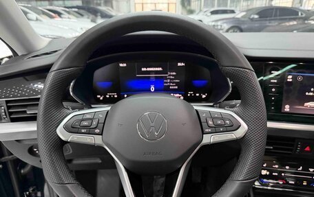 Volkswagen Passat B8 рестайлинг, 2023 год, 2 140 000 рублей, 11 фотография
