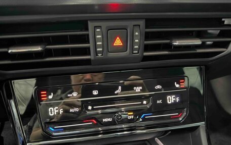Volkswagen Passat B8 рестайлинг, 2023 год, 2 140 000 рублей, 14 фотография