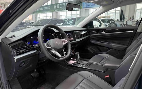 Volkswagen Passat B8 рестайлинг, 2023 год, 2 140 000 рублей, 8 фотография