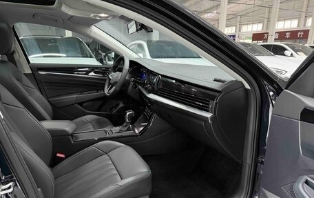 Volkswagen Passat B8 рестайлинг, 2023 год, 2 140 000 рублей, 9 фотография