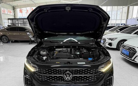 Volkswagen Passat B8 рестайлинг, 2023 год, 2 140 000 рублей, 19 фотография
