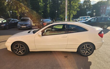 Mercedes-Benz C-Класс, 2003 год, 669 000 рублей, 3 фотография
