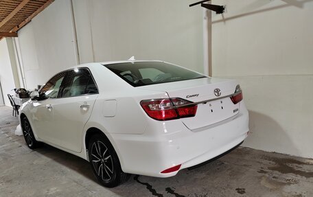 Toyota Camry, 2017 год, 5 800 000 рублей, 2 фотография
