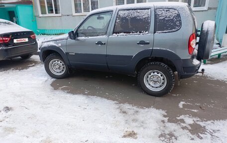 Chevrolet Niva I рестайлинг, 2015 год, 520 000 рублей, 5 фотография