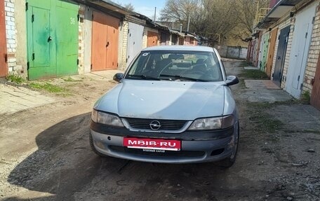Opel Vectra B рестайлинг, 1998 год, 170 000 рублей, 2 фотография