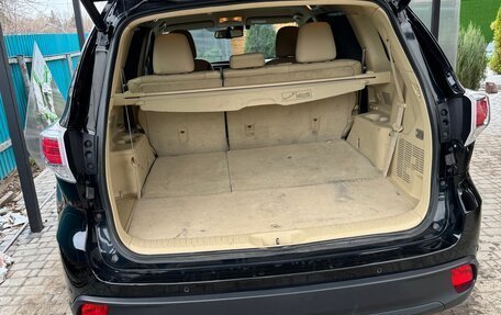 Toyota Highlander III, 2014 год, 3 250 000 рублей, 9 фотография