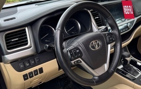 Toyota Highlander III, 2014 год, 3 250 000 рублей, 3 фотография