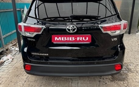 Toyota Highlander III, 2014 год, 3 250 000 рублей, 6 фотография