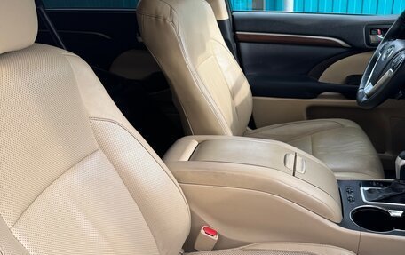 Toyota Highlander III, 2014 год, 3 250 000 рублей, 17 фотография