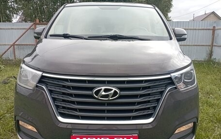 Hyundai H-1 II рестайлинг, 2020 год, 3 500 000 рублей, 5 фотография