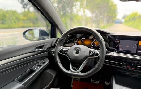 Volkswagen Golf VIII, 2022 год, 1 890 000 рублей, 15 фотография
