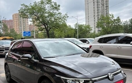 Volkswagen Golf VIII, 2022 год, 1 960 000 рублей, 3 фотография