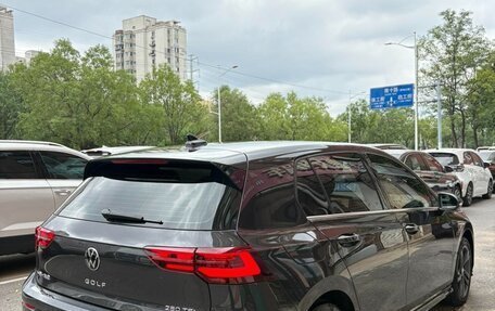 Volkswagen Golf VIII, 2022 год, 1 960 000 рублей, 4 фотография