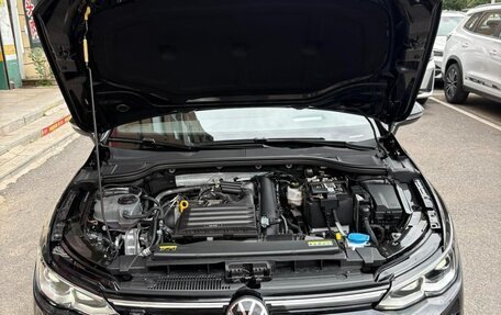 Volkswagen Golf VIII, 2022 год, 1 960 000 рублей, 21 фотография