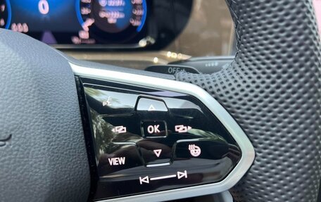 Volkswagen Golf VIII, 2022 год, 1 920 000 рублей, 17 фотография