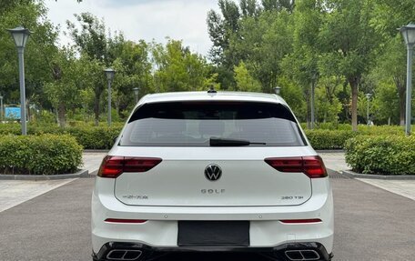 Volkswagen Golf VIII, 2022 год, 1 950 000 рублей, 6 фотография
