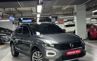 Volkswagen T-Roc I, 2022 год, 2 600 000 рублей, 1 фотография