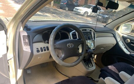 Toyota Highlander III, 2001 год, 1 100 000 рублей, 12 фотография