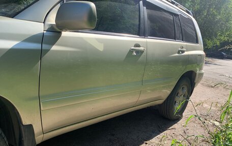 Toyota Highlander III, 2001 год, 1 100 000 рублей, 11 фотография