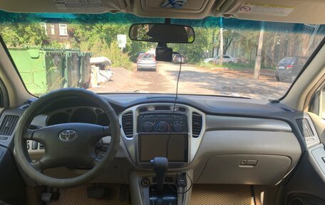 Toyota Highlander III, 2001 год, 1 100 000 рублей, 14 фотография
