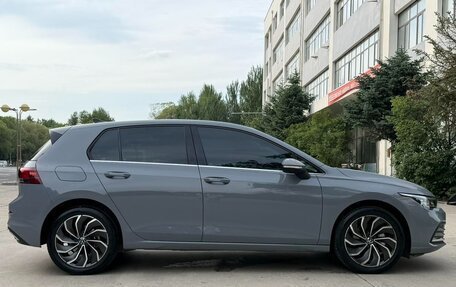 Volkswagen Golf VIII, 2023 год, 1 640 000 рублей, 4 фотография