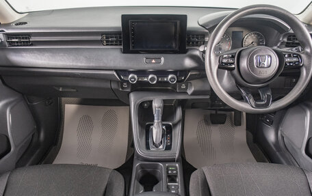 Honda Vezel, 2021 год, 2 099 000 рублей, 10 фотография