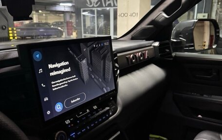 Toyota Sequoia, 2023 год, 14 000 000 рублей, 10 фотография